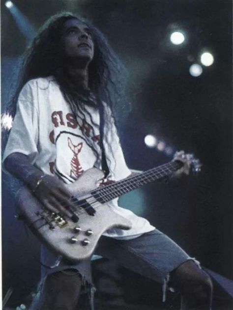 Mike Inez Mike Inez 90s, Jar Of Flies, Tinley Park Illinois, Mike Inez, Metal Musicians, Mike Starr, Black Label Society, Jerry Cantrell, Grunge Guys