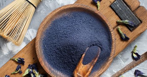 Butterfly Pea Powder, Blue Matcha, How To Make Butterfly, Butterfly Pea Tea, Rice Desserts, Butterfly Pea Flower Tea, Indigo Flower, Colorful Dishes, Butterfly Pea Flower