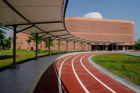 Gallery of Binus Edupark Semarang / Denton Corker Marshall - 15 Binus University, Coastal Gardens, Natural Ventilation, School Building, University Campus, New Town, Green Roof, Sea Breeze, Semarang