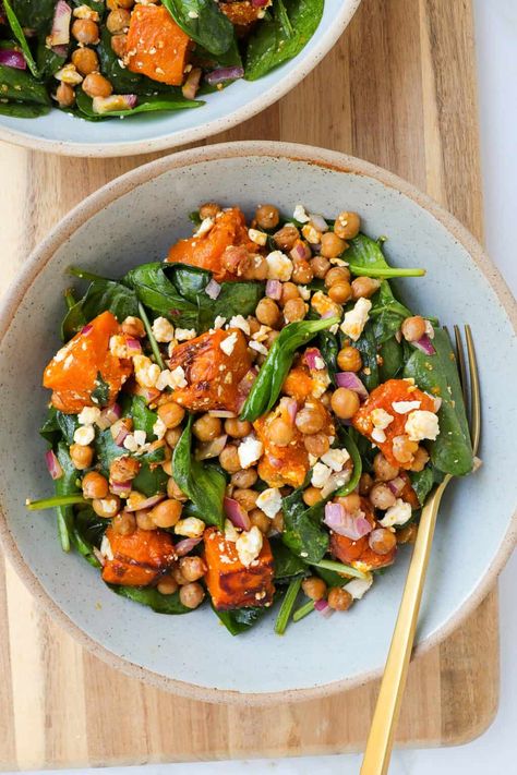 Chickpea Pumpkin Recipes, Summer Pumpkin Recipes, Roast Chickpea Salad, Pumpkin Salad Recipes, Chickpea Meals, Lunchbox Prep, Salad Autumn, Roasted Pumpkin Salad, Roasted Pumpkin Recipes