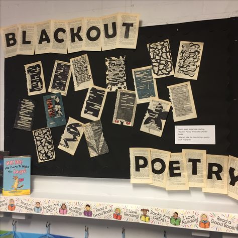 'Blackout Poetry' Library Display Poetry Stage Design, Diy Library Decor, Poetry Night Decorations, Poetry Library Display, Poetry Display, Poetry Cafe Classroom, Poetry Club, Poetry Party, Goth Classroom