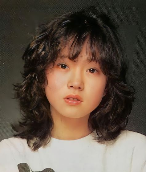 1980 Hairstyles, Asian Perm, Japanese Perm, Japanese Haircut, Lee Hyori, Akina Nakamori, Girls Short Haircuts, Hairstyles For Layered Hair, 90s Hairstyles