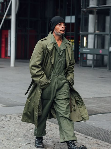 Olive Green Norsis Street StyleView on Instagram Army Green Aesthetic, Green Aesthetic Pictures, Mens Fashion Cardigan, Boots Men Outfit, Olive Fashion, Fishtail Parka, Military Looks, Monochromatic Outfit, Army Fashion