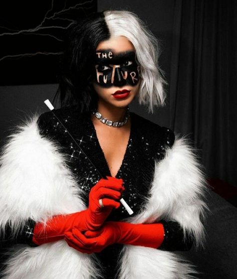 Riot Fest Outfit 2023, Cruella Deville Costume Black Woman, Halloween Costumes Cruella, Halloween Costumes Movies Characters, Cruella Deville Cosplay, Cruella Deville Halloween, Panther Halloween Costume, Cruella Makeup, Cruella Deville Costume