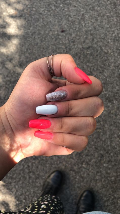 Estate Aesthetic, Pink Pink Pink, Stylish Nails Designs, Nails Summer, Aesthetic Pink, Beach Themed, Nails Designs, Pink Pink, Stylish Nails