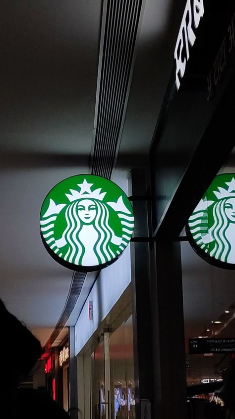 #starbucks #coffee #starbuckslogo Starbucks Asthetic, Starbucks Snapchat, Starbucks Pictures, Foto Dump, Starbucks Wallpaper, Starbucks Aesthetic, Starbucks Design, Instagram Profile Pic, Bangalore City