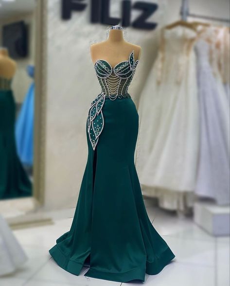 Dress Pengantin, Fish Cut Gown, Matric Dance Dresses, Beauty Pageant Dresses, Blessed Wednesday, Lace Gown Styles, Fancy Gowns, Evening Gowns Elegant, A Line Prom Dresses