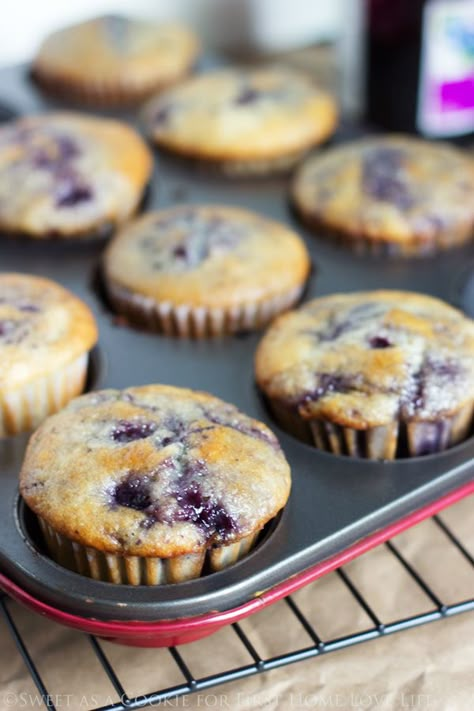 A simply delicious way to use up any jam leftovers! These easy to make and bake BLUEBERRY JAM MUFFINS will instantly be a family favorite! #recipe #blueberry #muffins #bake #breakfast #brunch Uses For Blueberry Jam, Blueberry Jam Muffins Recipe, Recipes Using Blueberry Jam, Blueberry Jam Muffins, Recipes With Blueberry Jam, Blueberry Jam Cookies, Jam Muffins Recipe, Jam Filled Muffins, Jam Desserts