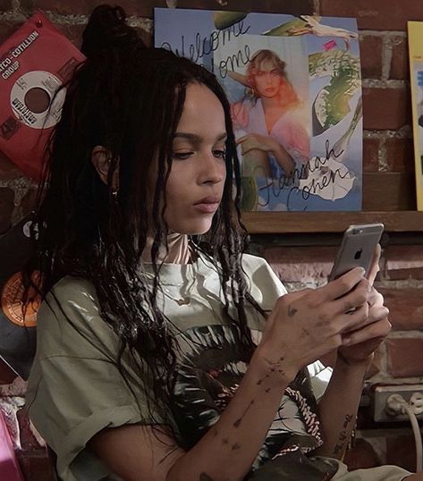 Zoey Kravitz, Zoe Kravitz Style, Estilo Zendaya, Zoe Isabella Kravitz, Zoë Kravitz, Zoe Kravitz, High Fidelity, Power Girl, Faux Locs