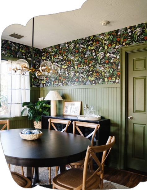 Kitchen with breakfast nook