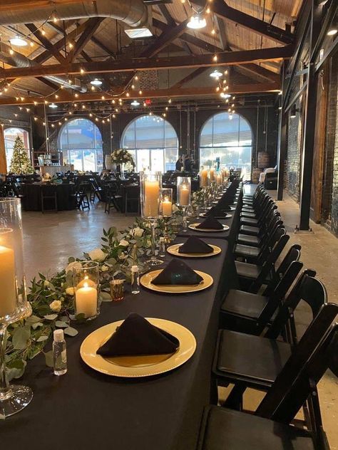 Black Gold Wedding Centerpiece, Black And Gold Place Setting Wedding, Gold And Black Wedding Table Setting, Wedding Black Table Setting, Black Back Drop Wedding, Black Tablecloth Wedding Rustic, Black Garden Chairs Wedding, Black Wedding Head Table, Black And Champagne Wedding Table Decor