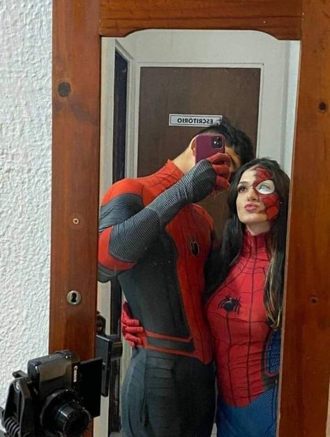 Spider Man Halloween, Spiderman Suits, Marvel Clothes, Desi Humor, Cute Pajama Sets, Cute Relationship Photos, My Kind Of Love, Pic Pose, Matching Couple Outfits