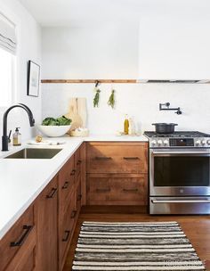 Counter Tops, Kitchen Makeover, Wood Kitchen, Wood Cabinets, Kitchen Style, Diy Kitchen, Interior Design Kitchen, Dream Kitchen, Kitchen Renovation