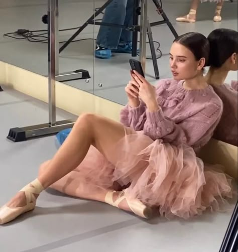 Ballerina Outfit Ideas, Anastasia Thompson Aesthetic, Aesthetic Ballerina, Anastasia Thompson, Ballet Attire, Balletcore Aesthetic, Annika Volkov, Ballet Inspired Fashion, Ballerina Aesthetic