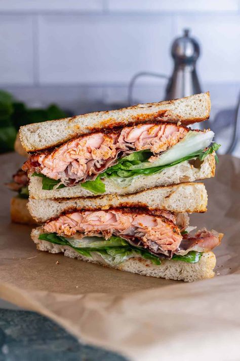 Sourdough Salmon Sandwich, Salmon Recipes Sandwich, Salmon Sandwich Ideas, Roasted Garlic Mayo, Salmon Sandwich Recipes, Salmon Sandwiches, Fish Sandwich Recipes, Spinach Bread, Toasted Sandwich