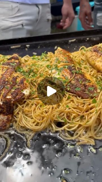 Seafood Network🦞🦐🦀🦑🐙🍤 on Instagram: "Lemon pepper, catfish and pasta 🔥🧈  @ralphthebaker101  Do we agree that fish goes with spaghetti⁉️" Catfish Pasta, Lemon Pepper Catfish, Blackened Catfish, Blackstone Recipes, Lemon Pepper, Catfish, Healthy Meals, Pasta Recipes, Seafood