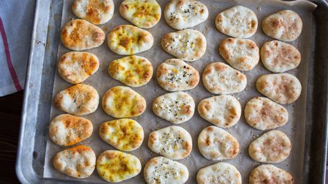 Dippers 5 Ways – Stonefire Authentic Flatbreads Naan Dippers, Pizza Dipping Sauce, Mini Naan, Cheese Dippers, Bread Toppings, Naan Recipe, Bread Appetizers, Types Of Bread, Naan Bread