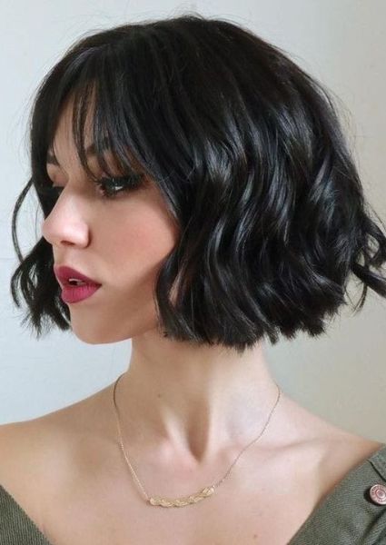 Short Wavy Hairstyles With Bangs, Short Wavy Haircuts With Bangs, Wavy Haircuts With Bangs, Wavy Hairstyles With Bangs, Academia Hairstyles, Short Wavy Hairstyles, Short Wavy Haircuts, Light Academia Aesthetic, Wavy Haircuts