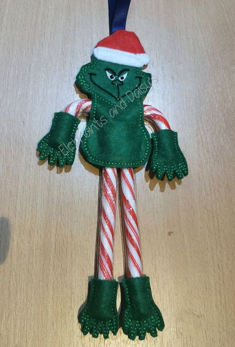 Santa Grinch Candy Cane Holder Embroidery Design File - Etsy Grinch Candy Cane, Elf Grinch, Grinch Candy, Candy Cane Holder, Candy Cane Crafts, Nut Cracker, Candy Cane Ornament, Girl Elf, Candy Crafts