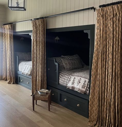 house seven design House Seven Design, Bunk Room Ideas, Farm Bedroom, Mountain Dream Homes, Bed Nook, Bunk Beds Built In, Built In Bunks, Bunk Rooms, Box Bedroom