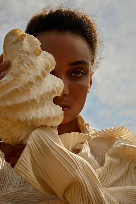 Desert Fashion Shoot, Strand Shoot, Desert Editorial, Beach Fashion Editorial, Beach Editorial, Vogue Portugal, Desert Fashion, Beach Shoot, Beauty Shoot