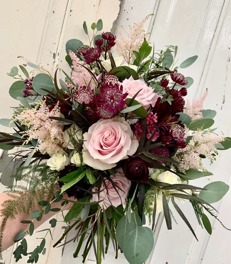 Riverfront Wedding, Luxury Florists, Bridal Bouquet Pink, Unique Wedding Flowers, Flower Arrangements Simple, Diy Wedding Bouquet, Wedding Flower Arrangements, Burgundy Wedding, Stone House