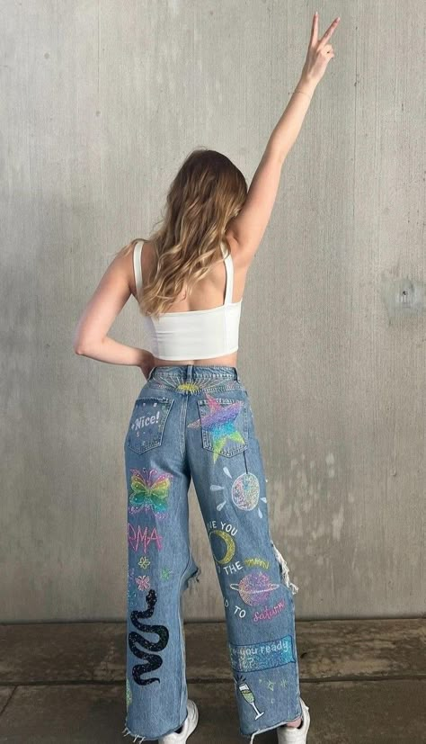 Taylor Swift Jeans Outfits, Eras Tour Jeans Diy, Eras Tour Outfit Ideas Creative, Eras Tour Pants Diy, Taylor Swift Overalls, Taylor Swift Eras Tour Jeans, Taylor Swift Eras Tour Painted Jeans, Taylor Swift Concert Outfit Jeans, Eras Tour Painted Jeans