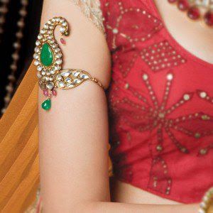 Indian arm candy Armlet Designs, Solah Shringar, Armlet Gold, Jadau Jwellery, Arm Bracelets Upper, Indian Bridal Jewellery, Hindu Bride, Design Your Own Ring, Antique Pins