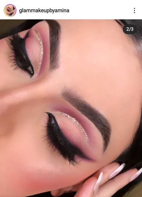 Maroon And Silver Makeup, Makeup Looks For Prom Pink Dress, Mauve Pink Eyeshadow Looks, Graduation Eyeshadow Looks, Pink And Silver Eye Makeup, Cut Crease Bridal Makeup, Mauve Makeup Look Dusty Rose, Pink And Gold Eyeshadow Looks, Pink And Gold Makeup Looks