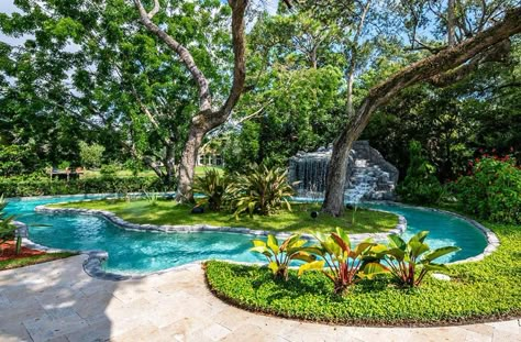 Lazy River Backyard Diy, House With Lazy River, Backyard Lagoon Pool, Lazy River Pool Backyard Diy, Lazy Pool Backyard, Residential Lazy River, Putt Putt Backyard, 1 Acre Backyard Ideas With Pool, Small Lazy River Pool Backyard