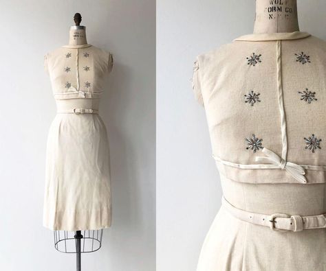 Velvet Dresses Outfit, Tale Dress, 1950s Party Dresses, Velvet Party Dress, Vintage 1950s Dress, Beaded Snowflakes, Winter's Tale, Vintage 1950s Dresses, 50s Dresses