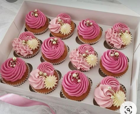 Shades Of Pink Cupcakes, Barbie Theme Cupcakes, 18th Birthday Cupcakes Ideas, Shades Of Pink Birthday Cake, Pink Cupcakes Decoration, Barbie Cupcakes Ideas, Pretty Cupcakes Designs, Pink Birthday Cupcakes, Pink Cupcakes Birthday