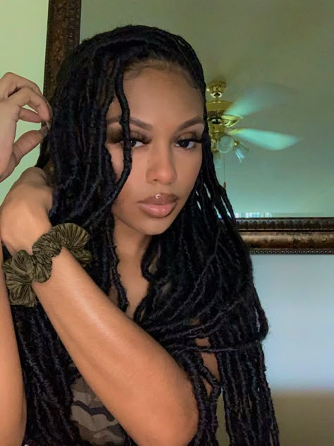 Locs Black Women, Soft Locs, Faux Locs Hairstyles, Protective Hairstyles Braids, Pretty Braided Hairstyles, Braided Hairstyles For Black Women, Locs Hairstyles, Baddie Hairstyles, Different Hairstyles