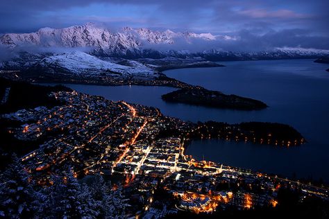 Queenstown, New Zealand -must go back New Zealand Adventure, Lake Wakatipu, Beauty In Everything, Queenstown New Zealand, New Zealand South Island, Oceania Travel, Queenstown, Oh The Places Youll Go, Australia Travel