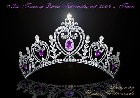 This is a cool crown! Morado Aesthetic, Purple Crown, Hair Acessories, Aesthetic Png, Royal Crowns, Silver Tiara, Purple Gems, Diamond Tiara, Fashion Sketches Dresses