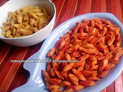 Resep Keripik Kulit Lumpia Goreng Renyah | Resep Masakan Indonesia (Indonesian Food Recipe) Indonesian Recipes, Asian Recipe, Snack Cake, Indonesian Food, Yummy Cookies, Asian Recipes, Macaroni, Macaroni And Cheese, Cookie Recipes