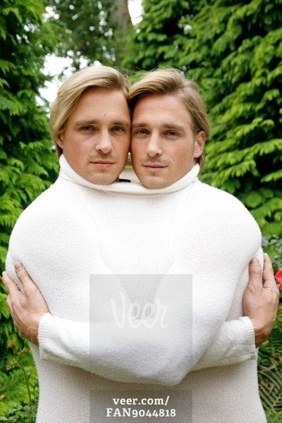 Two twins sharing the greatest gift of all: a giant sweater: http://marketplace.veer.com/stock-photo/Twins-in-one-white-sweater-FAN9044818 Giant Sweater, Twins Meme, Stock Photos Funny, Awkward Photos, The Greatest Gift, Stock Art, Pose Reference Photo, Animal Quotes, Two People