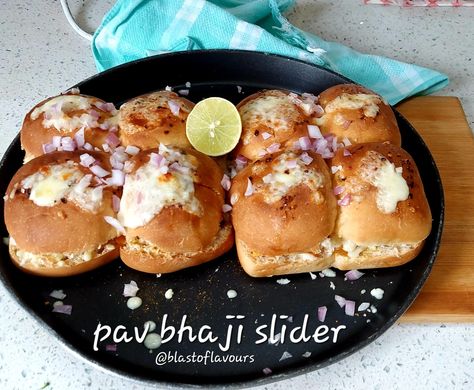 PAV BHAJI SLIDERS /A DELECTABLE SNACK/ANYTIME SNACK Pav Bhaji Sliders, Bhaji Pav Photography, Vada Pav Chutney Recipe, Baked Vada Pav Recipe, Mumbai Pav Bhaji Recipes, Pav Bhaji Masala, Sour Fruit, Pav Bhaji, Masala Spice