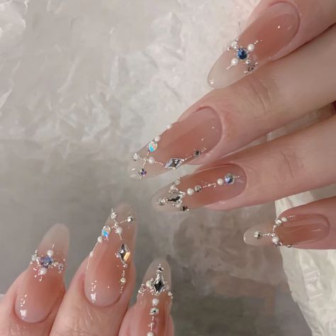 Rhinestone Nails Almond, Apply Fake Nails, Strass Nails, Almond Nails Pink, Long Almond, Nail Plate, Fake Nail, Diamond Mosaic, Pink Collar