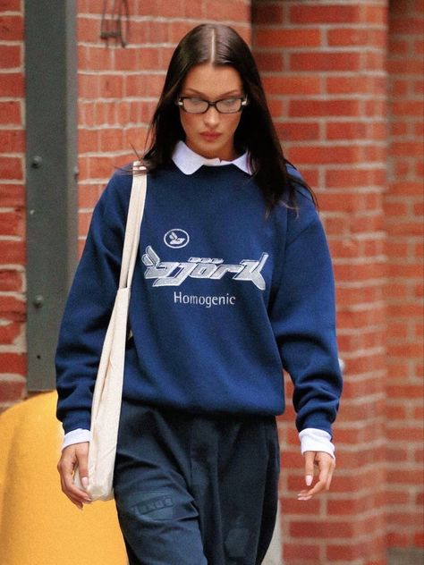 Blue Aesthetic Celebrities, Blue Fashion Aesthetic, Blue Princess Aesthetic, Aesthetic Celebrities, Navy Blue Aesthetic, Nana Komatsu Fashion, Navy Blue Fashion, Bella Hadid Street Style, Bella Hadid Outfits