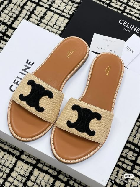 Celine Slides, Celine Sandals, Ladies Slides, Women Slippers Fashion, Luxury Bags Collection, Pretty Shoes Sneakers, Shoes Outfit Fashion, Classy Shoes, Hermes Shoes