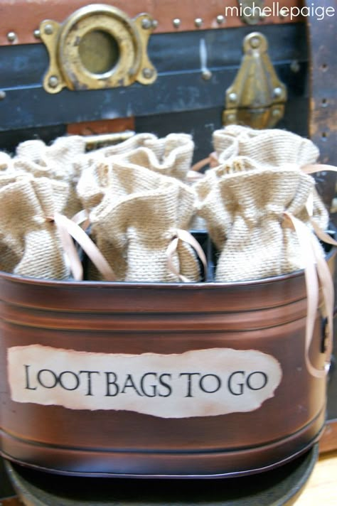 Lord of the Rings themed birthday party Full of Fun Ideas via Kara's Party Ideas http://KarasPartyIdeas.com #lordoftherings #lordoftheringsparty #r... Hobbit Wedding, Nerd Party, Lotr Wedding, Hobbit Party, Geek Party, Dragon Wedding, Nerd Wedding, Fantasy Party, Nerdy Wedding