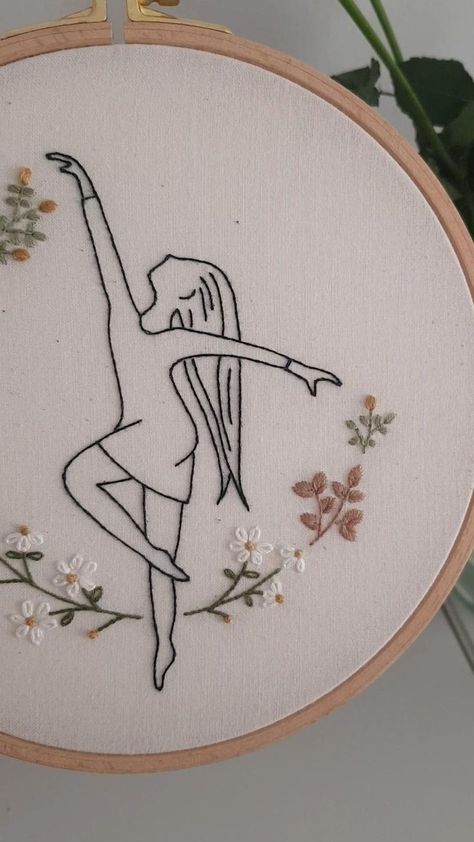 Minimal Embroidery Design, Diy Easy Embroidery, Minimal Embroidery, Dancing Woman, Embroidery Hoop Art Diy, Hand Embroidery Patterns Free, Embroidery Lessons, Simple Embroidery Designs, Diy Embroidery Designs