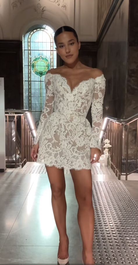 Long Sleeve Short Wedding Dress, Short Bride Dresses, Vegas Wedding Dress, Engagement Party Outfit, Party Dress Night, Short Bride, Minimal Wedding Dress, Mini Wedding Dresses, Wedding Reception Dress