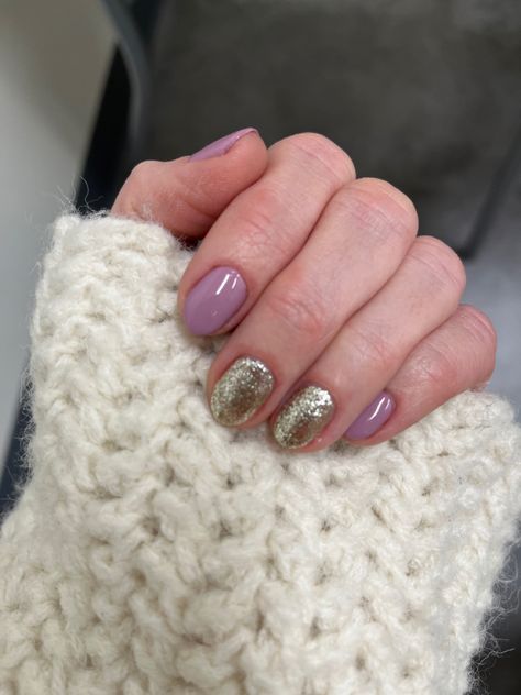 Soft purple nails with gold glitter Lavender With Gold Nails, Purple And Gold Nails Short, Purple Nails With Gold Tips, Purple And Gold Dip Nails, Purple Nails Gold Glitter, Sparkly Nails, Soft Purple, Gold Nails, Purple Nails