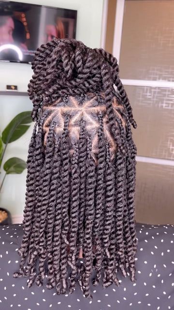 Two Strand Twist Designs, Triangle Part Two Strand Twist, Two Strand Twist Hairstyles Natural Hair Long, Plats Hairstyles Black Natural Hair, Knotless Two Strand Twist, 2 Strand Twist Extensions, Twist With Triangle Parts, 2 Strand Twist With Weave, Two Strand Twist With Weave