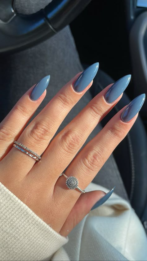 Blue Gray Nails Acrylic Almond, Sky Blue Almond Acrylic Nails, Nailpolish Trend 2023, Prom Nails Acrylic Classy Blue, Slate Blue Acrylic Nails, 2024 Color Of The Year Nails, Matte Dusty Blue Nails, Nail Designs For Blue Dress, Steel Blue Nails Acrylic