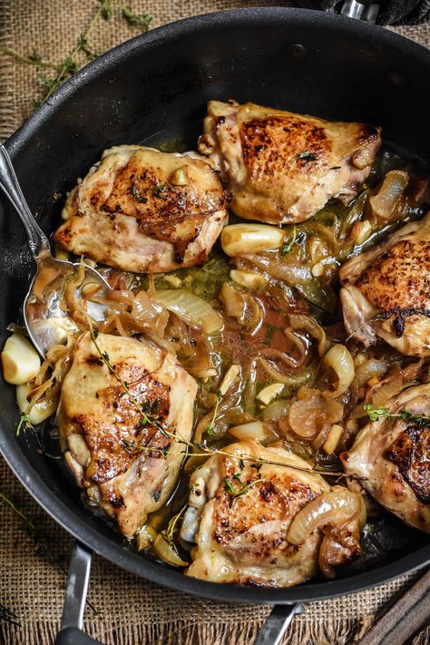 Garlic Onion Chicken, Braised Chicken And Potatoes, Braised Chicken Quarters, Chicken And Onions Sauteed, Braised Chicken Leg Recipes, Braised Chicken Thighs Boneless, Braised Chicken Thigh Recipes, Dutch Oven Chicken Thigh Recipes, Chicken And Onion Recipes