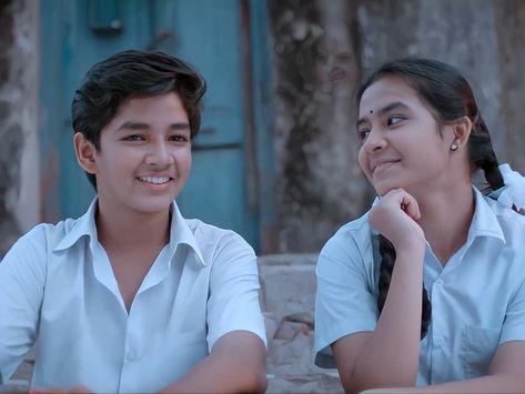 School Love Couple Images, Heroines Photos Hd Full, Heroines Photos Hd, School Love Couple, Exam Wallpaper, Boy Movie, Lazy Girl Hairstyles, Heroines Photos, I Miss You Wallpaper