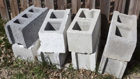 Cinder blocks are important in construction, but you can put them to good use in DIY projects around your home and garden. It's a great way to repurpose them. Center Blocks Ideas, Cinder Block Uses, Cement Block Fence Ideas, Cinder Block Plant Stand Ideas, Diy Cinder Block Planter, Cinder Block Steps Diy, Cinder Block Ideas Outdoors Diy Projects, Cinder Block Landscaping, Cement Block Planters